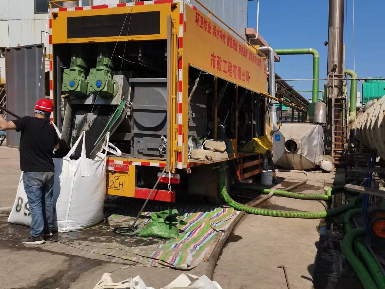 江川淤泥压干处理